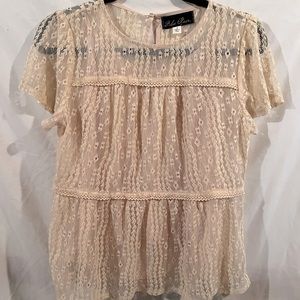 NWOT Womens lace top. Size Small